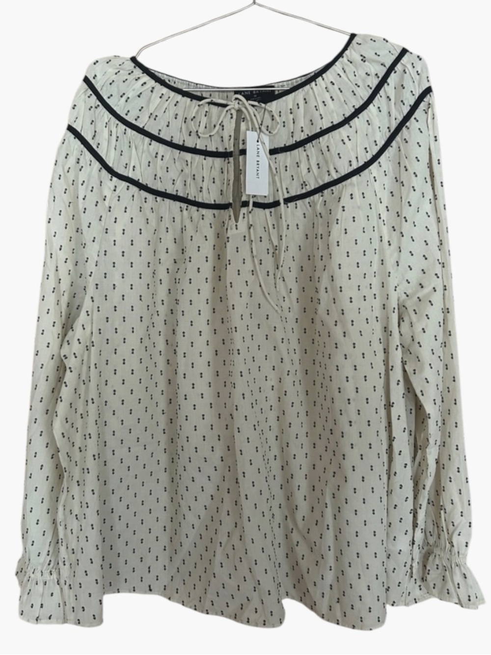 Lane Bryant peasant blousea delicate dotted pattern  contrast black size 20 new